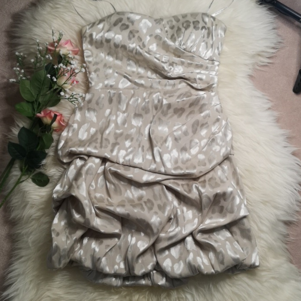 Sleeveless Bubble Ruffle Junior Formal Dress